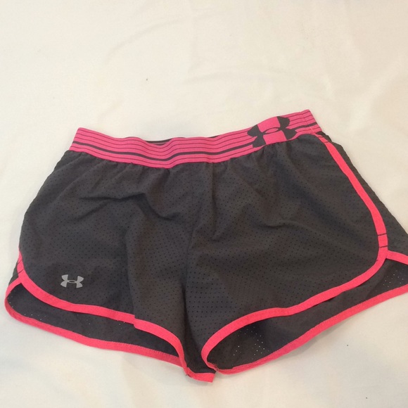 Under Armour Pants - Under Armour Perfect Pace 3 inch short, XSmall